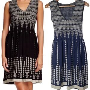 Max Edition Smocked Jacquard Sleeveless Mini Dress Navy and Cream Size Small